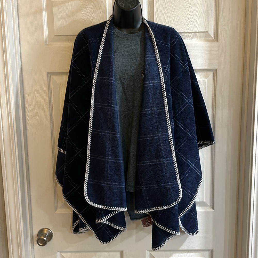 LeModa Navy and White Wrap. Gently Used